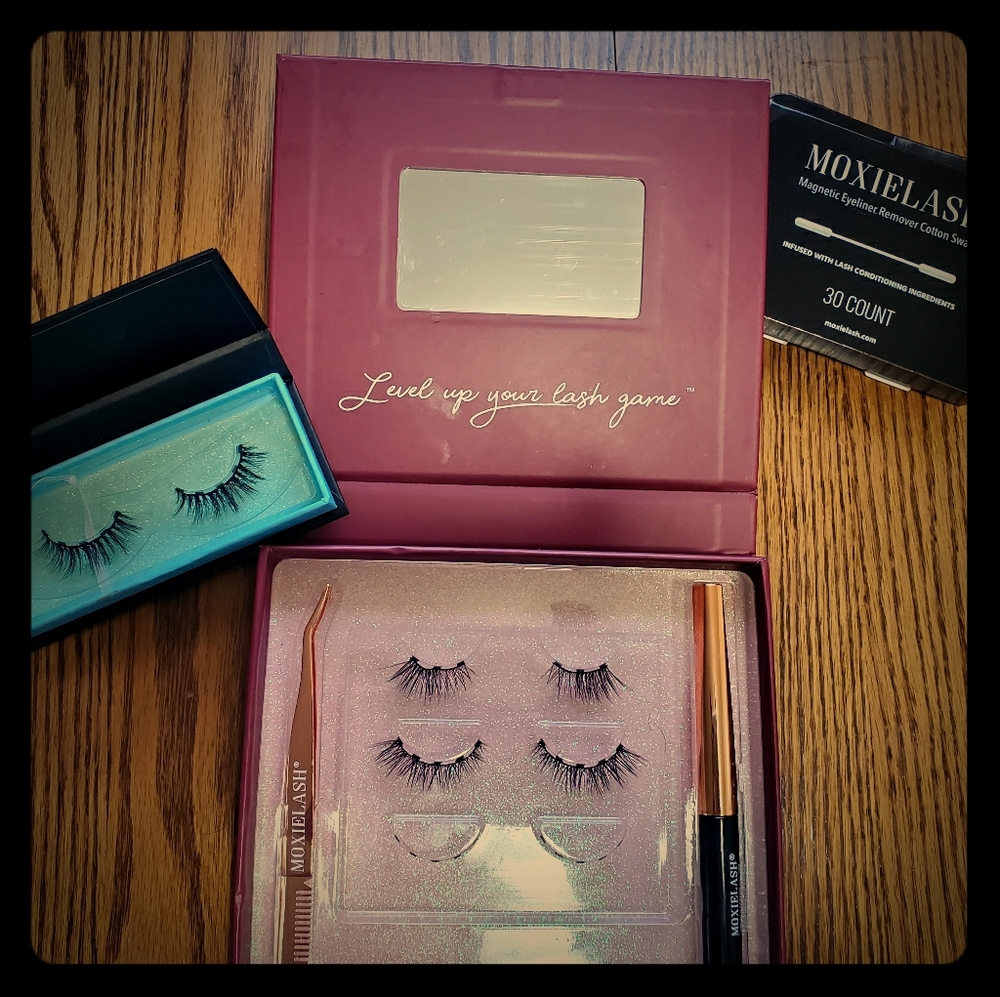 Moxielash Love kit, Happy Lash and Swabs